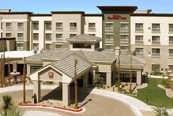 Hilton Garden Inn Phoenix/Эйвондейл Экстерьер фото